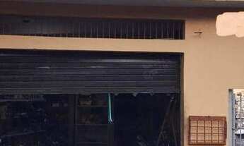 Imagem: EXCELENTE CASA PARA RENDA COM PONTO COMERCIAL!!!!!