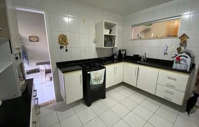 Imagem 5: Casa para Venda em Lauro de Freitas, Ipitanga, 3 dormitórios, 1 suíte, 4 banheiros, 2 vaga