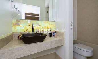 Imagem 4: Casa de condomínio sobrado para venda possui 348 metros quadrados com 5 quartos