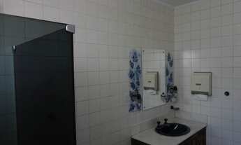 Imagem 5: Casa comercial composto de 2 predios. predio 1:3 slas piso terreo ,copa,cozinha,3 sal