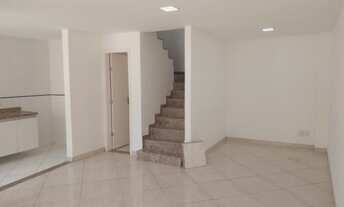 Imagem 7: Vargem Grande - Casa Triplex 100 m2 com 2 suítes, coz. americana, banheiro social, sótão e