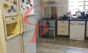 Imagem 3: Sobrado para venda possui 180 metros quadrados com 4 quartos em Moema - São Paulo - SP