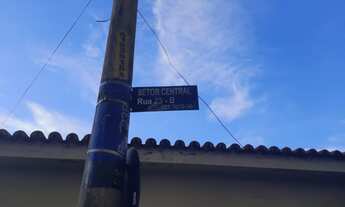 Imagem 7: Duas Casas e Duas Lojas Comerciais para venda