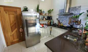 Imagem 4: Casa com 03 dormitórios(1 suíte com closet) em meio a natureza, ideal pra quem busca sosse