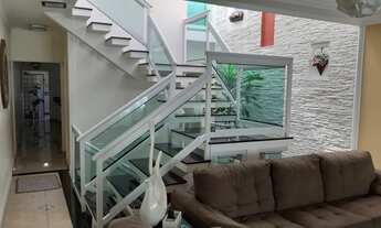 Imagem 6: Sobrado para venda possui 307 metros quadrados com 3 quartos em Vila Curuçá - Santo André