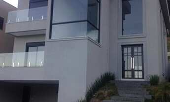 Imagem: Sobrado para venda possui 385 metros quadrados