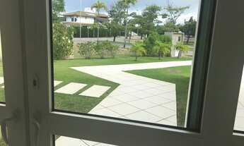 Imagem 2: Casa de Condomínio para venda. Com 330 metros quadrados e 4 quartos em Garça Torta - Macei