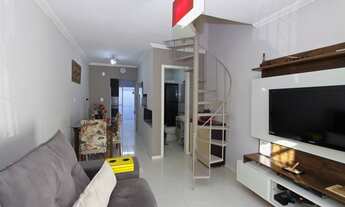 Imagem 2: Casa com 2 dormitórios à venda em Porto Alegre