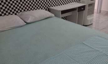 Imagem: Quarto cozinha banheiro mobiliados pertinho