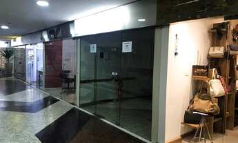 Imagem 4: Sala comercial, na galeria Vitrine de Ipanema próxima das estações do metrô Jardim de Alah