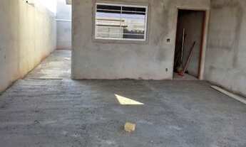 Imagem 1: Casa à Venda em Faze de Acabamento no Santa Regina