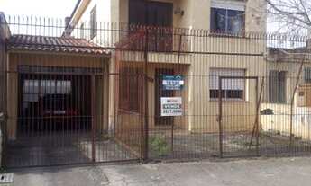 Imagem 2: Sobrado com 5 dormitórios à venda, 330 m² por R$ 371.000 - Fragata - Pelotas/RS