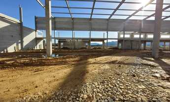 Imagem 2: Galpão/Depósito/Armazém 10.000 NOVO- plataforma 185 metros para docas