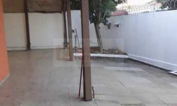 Imagem 4: CASA DE RUA> Casa com 3 dormitórios