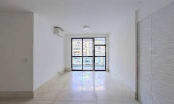 Imagem 2: Apartamento em Icaraí, com 110m², 3 quartos (1 suíte c/ closet), varandão, mobiliado, laze