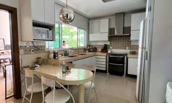 Imagem 6: Casa térrea ampla com 3 suítes - 2 terrenos - Condomínio Alphaville - Excelente localizaçã