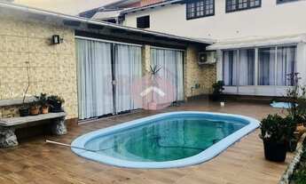 Imagem: Casa para Venda em Criciúma / SC no bairro
