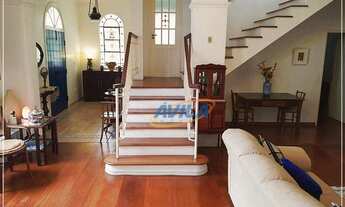 Imagem 4: Casa no Centrinho da Lagoa, 4D (1S), com piscina e natureza exuberante