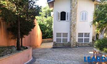 Imagem 3: CASA EM CONDOMÍNIO - CARAGUATÁ - SP