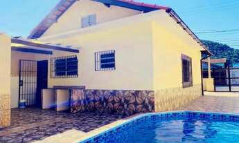 Imagem 5: CASA LOTE INTEIRO COM PISCINA A 500m DA PRAIA de 3 dormitórios à venda, 144 m² por R$ 400