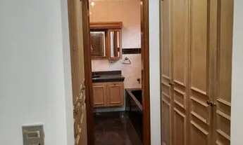 Imagem 6: Sobrado para aluguel e venda tem 360 metros quadrados com 3 quartos