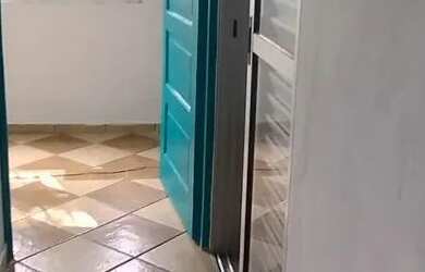 Imagem 4: Casa e ponto comercial na Tupi perto da praia