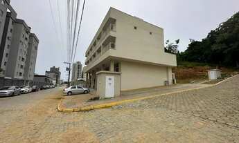 Imagem 2: Sobrado para venda possui 70 metros quadrados com 2 quartos em Areias - Camboriú - SC