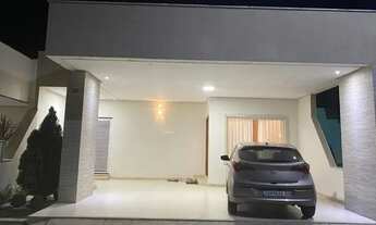 Imagem: Alugo casa de 3/4 quartos com uma suíte