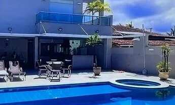 Imagem 2: Vendo excelente casa com 04 dormitórios (04 suítes) e dependência de serviço completa em c