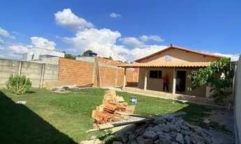 Imagem 2: Casa em lote com área de 360 m² em Mateus Leme/ MG