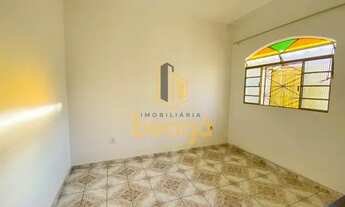 Imagem 3: Casa com 2 dormitórios para alugar em Contagem