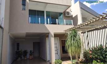 Imagem: Sobrado à venda no bairro Setor Goiânia