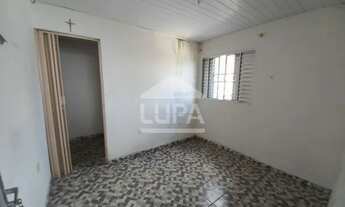 Imagem 5: Casa Térrea com 6 dormitórios á venda na Vila Nivi