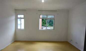 Imagem 5: Apartamento 3 quartos e cozinha com armários, sala, banheiro com BOX e garagem - Curitiba