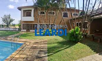 Imagem: SOBRADO - CIDADE SATÉLITE - SP