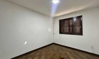 Imagem 5: Casa com 03 dormitórios, dois suítes, pátio e com garagem