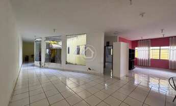 Imagem 5: CASA COM ALPLO TERRENO