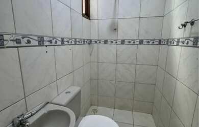 Imagem 7: 10 CASA NO CALHAU