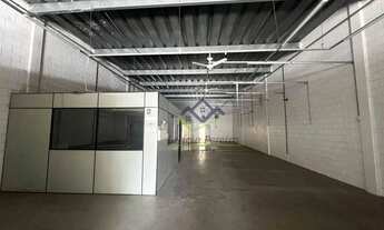 Imagem 2: Salão para alugar, 320 m² por R$ 8.200/mês - Calmon Viana - Poá/SP