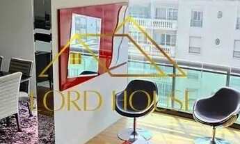 Imagem 2: Apartamento duplex para locação com 270 m². O imóvel possui 4 quartos, sendo 3 suítes e 4