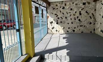 Imagem 2: Casa a venda com edícula nos fundos, ótima localização e bem conservada