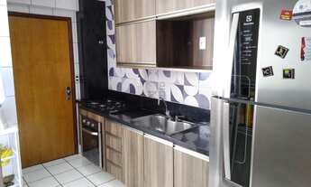 Imagem 2: Apt em casa amarela vendo