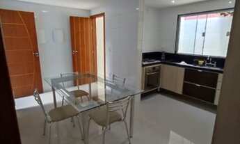 Imagem 6: Casa de 3 quartos na Parte alta do Jardim Vitoria Macaé RJ