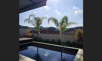 Imagem 2: Casa de condomínio para venda tem 203 metros quadrados com 3 quartos