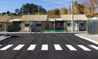 Imagem 2: T - Linda casa com 2 quartos com quintal de R$ 200.000,00 por R$ 175.000,00
