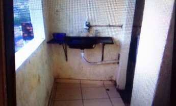 Imagem: Vendo uma casa ao lado do terminal do ferry