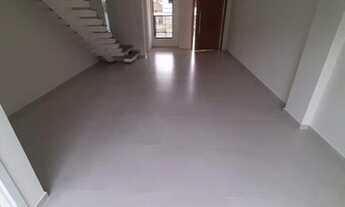 Imagem 4: Geminado para Venda em Joinville, Saguaçu, 3 dormitórios, 3 suítes, 1 banheiro, 2 vagas