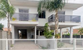 Imagem: Vende-se Pousada com 4 casas perto da Praia