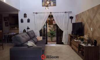 Imagem 4: CASA CENTRO CAMBORIÚ C/ PISCINA E JARDIM E 3 VAGAS