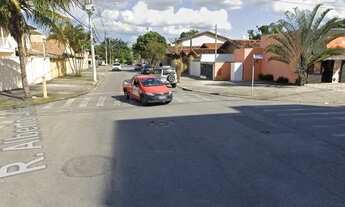 Imagem 2: Alugo sobrado de esquina para fins comerciais